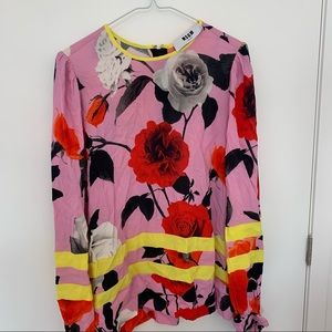 FLASH SALE❣️MSGM NWOT rose print blouse Italy